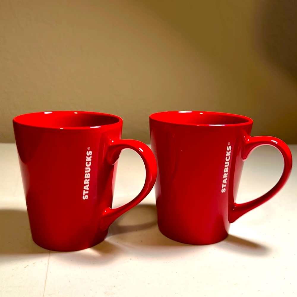 2 Starbucks red cups 13 fl ounces 2017
